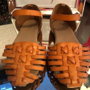 Old navy sandals